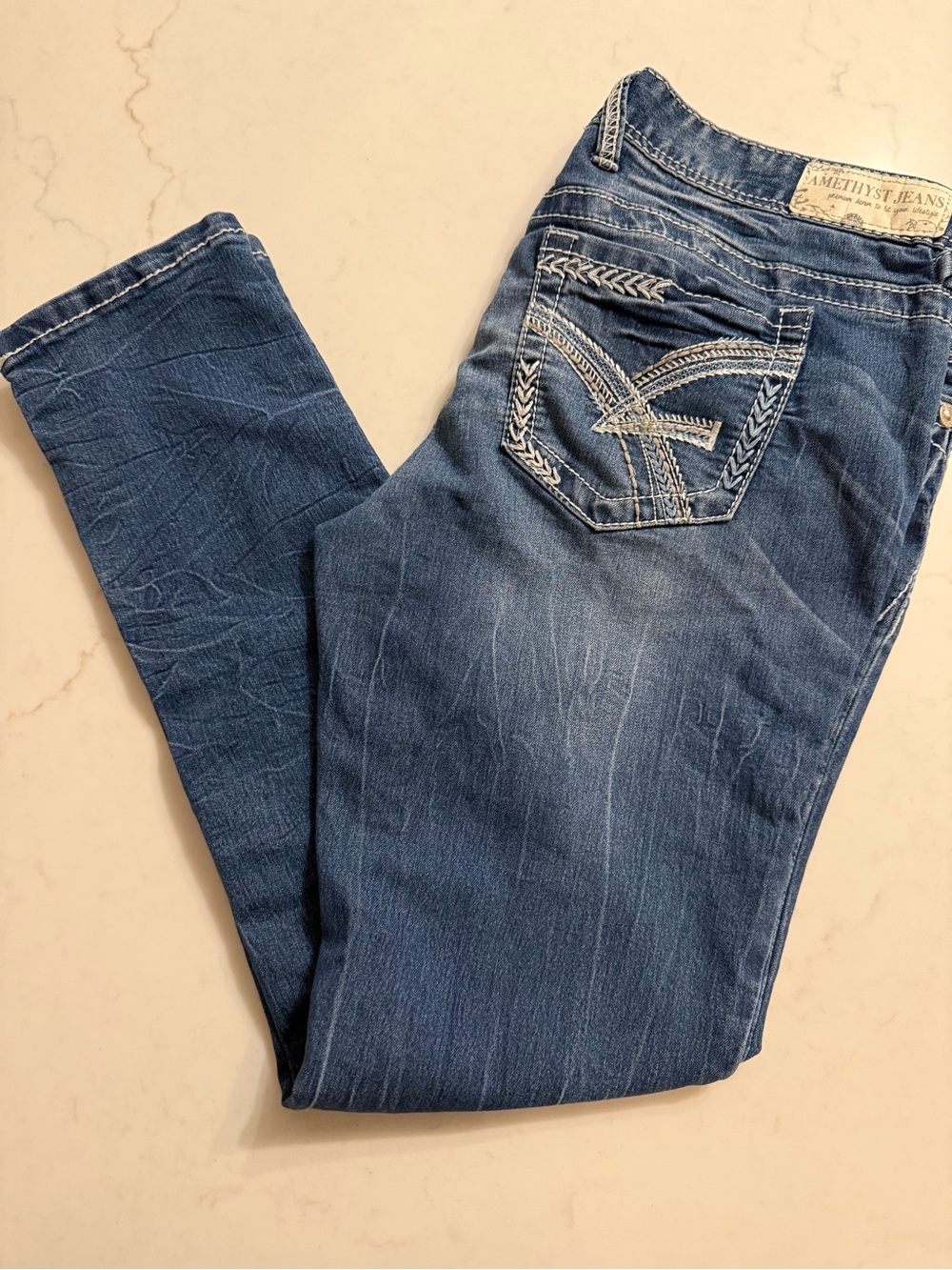 Amethyst Jeans Women's Medium Blue Skinny Jeans with Embroidered Pockets